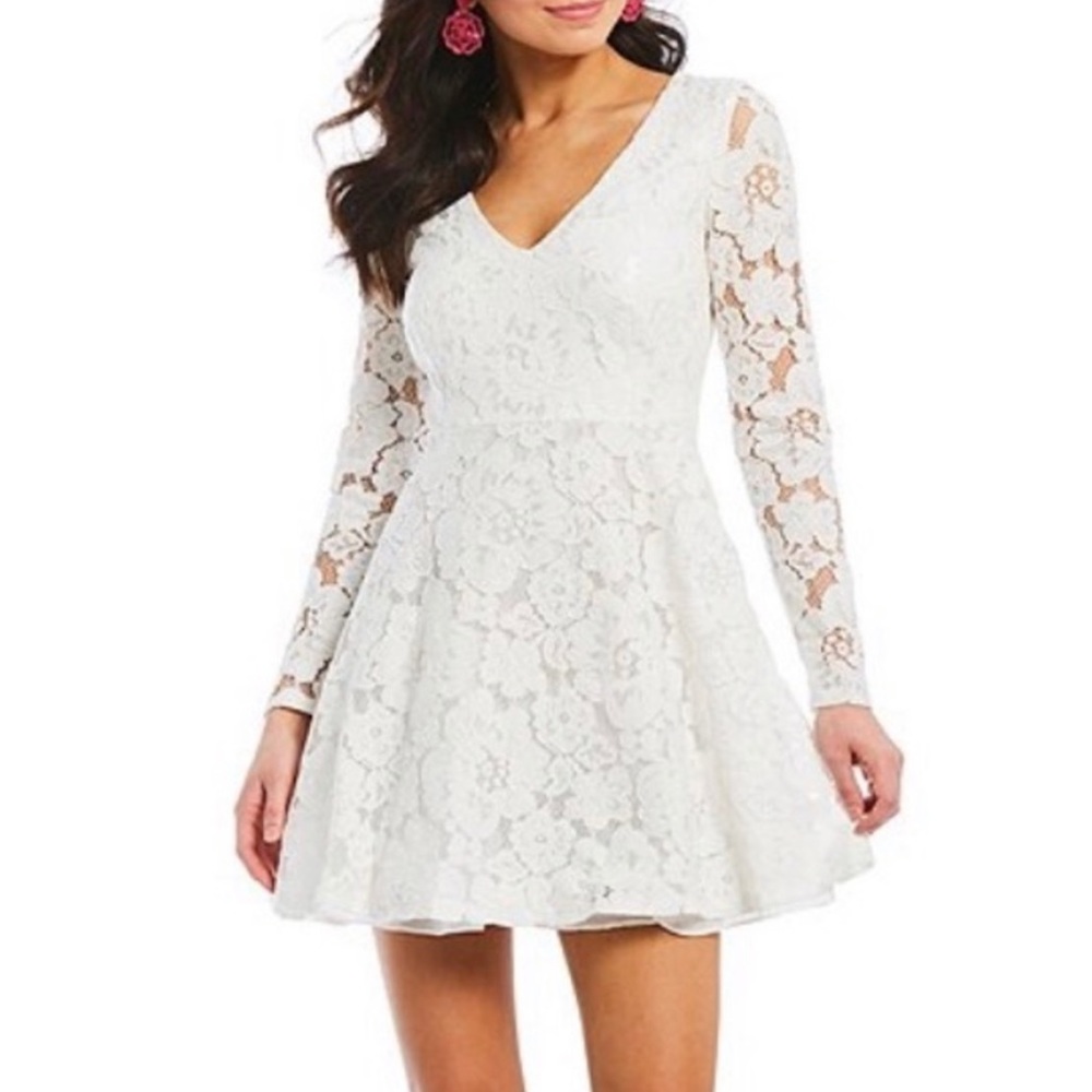 Dear Moon White Lace Dress!!